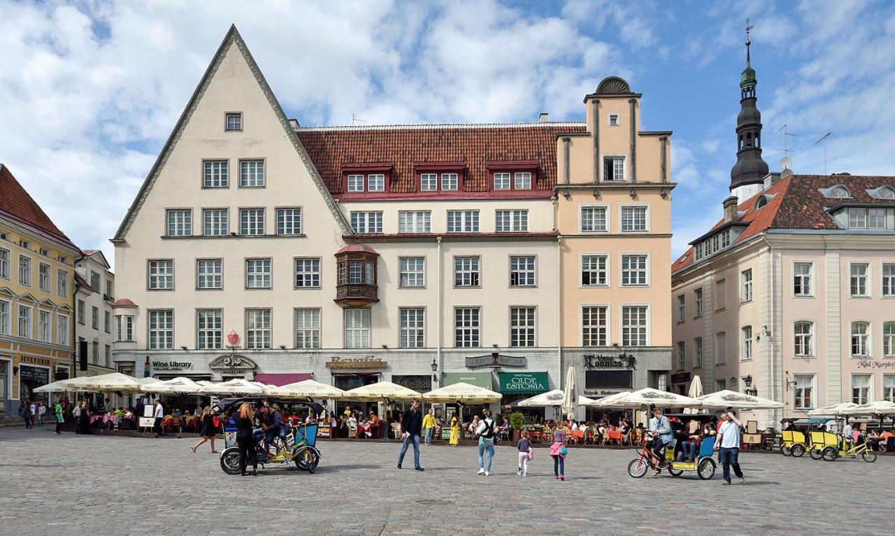 Tallinn City Apartments Old Town Square Esterno foto